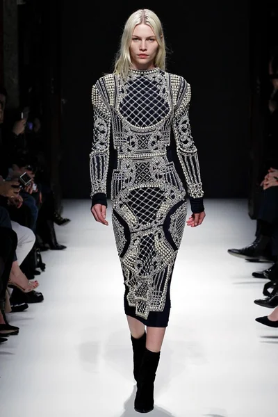 Look 9